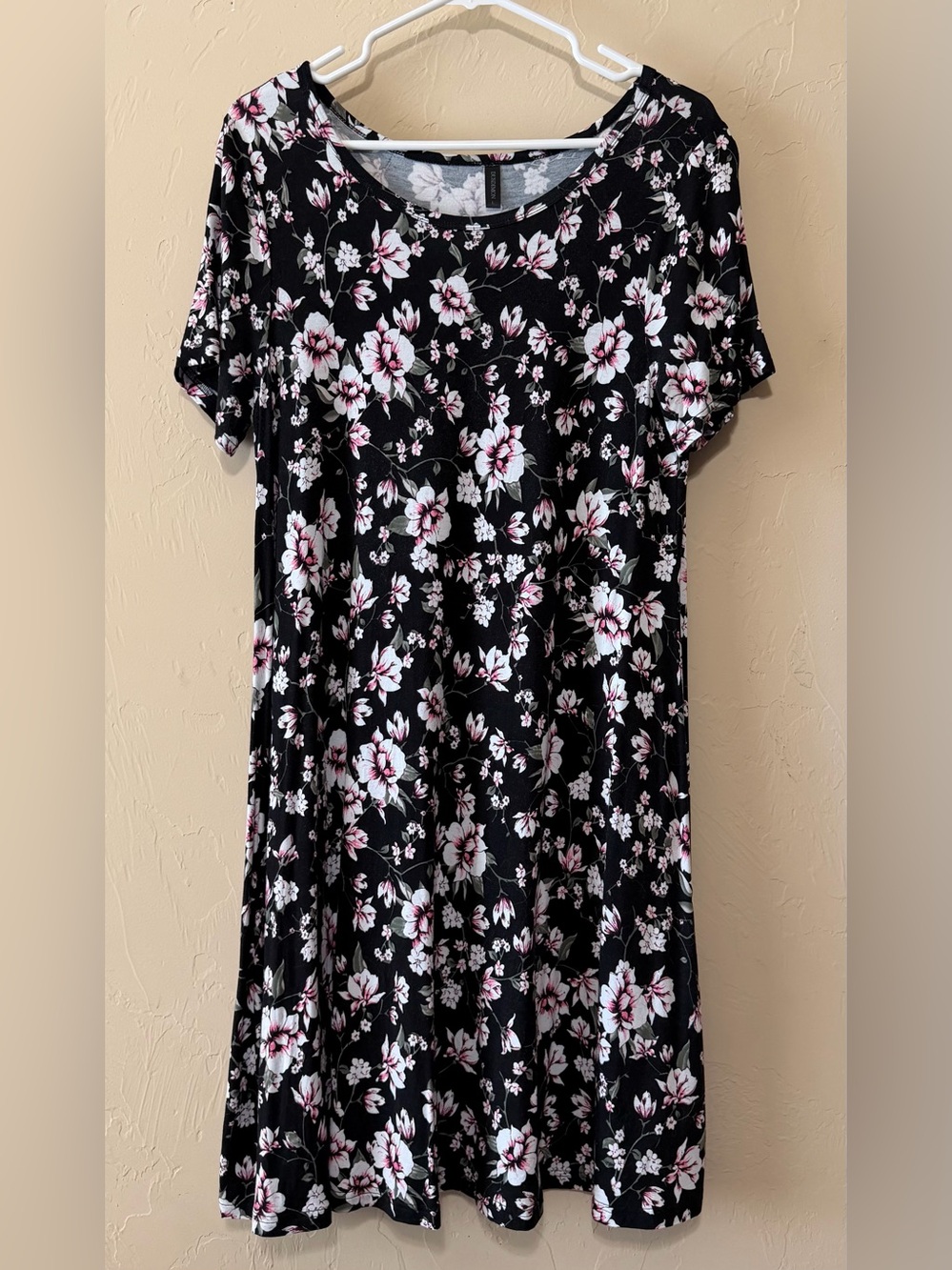 Black Floral Midi Dress with Pink & White Blooms – Women's Elegant Casual Dress